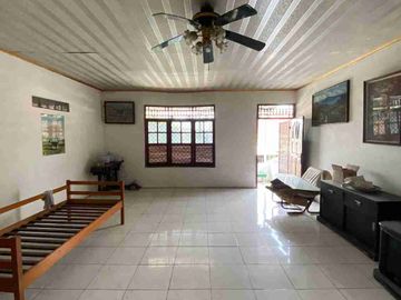 Rumah Pinggir Jalan Cocok untuk usaha dan Kost