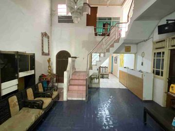 Rumah Pinggir Jalan Cocok untuk usaha dan Kost