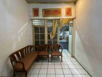 Rumah Pinggir Jalan Cocok untuk usaha dan Kost