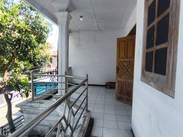 Rumah Luas 2 Lantai Sawojajar Kota Malang 2M an Furnished dan Interior Kayu Jati