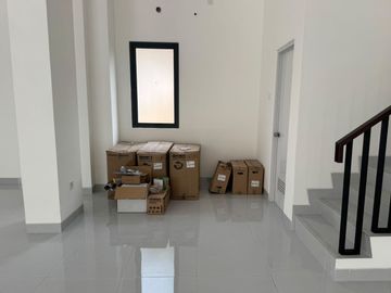 Dijual Rugi Ruko Gandeng 3 Lantai Xlane BSD Hadap Jalan