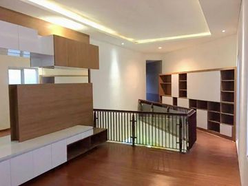 Rumah lebak bulus Jakarta selatan dekat mrt fatmawati dan citos