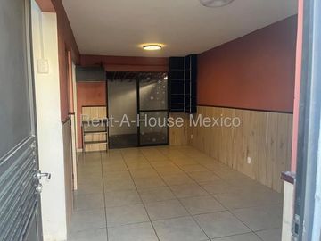 Puertas de San Miguel - RENTA. Casa de 2 recámaras