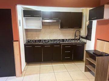 Puertas de San Miguel - RENTA. Casa de 2 recámaras