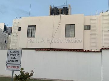 Puertas de San Miguel - RENTA. Casa de 2 recámaras