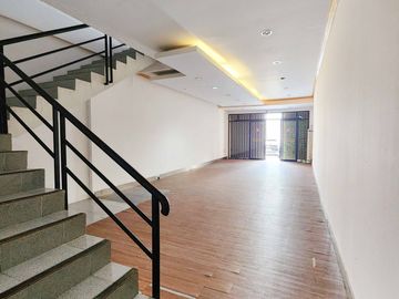 Jual Ruko Taman Ratu, Kebon Jeruk Jakarta Barat - 3 Lantai LB 210 m² SHM, Jalan Utama Cocok Usaha & Investasi