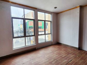 Jual Ruko Taman Ratu, Kebon Jeruk Jakarta Barat - 3 Lantai LB 210 m² SHM, Jalan Utama Cocok Usaha & Investasi