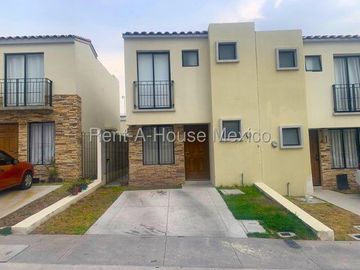 RENTA. Casa con amenidades y 3 recámaras - Capital Sur