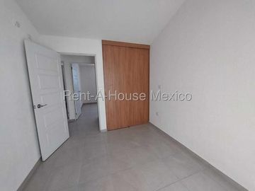 Capital Sur - RENTA. Casa de 2 recámaras