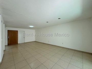 RENTA. Casa con amenidades y 3 recámaras - El Mirador