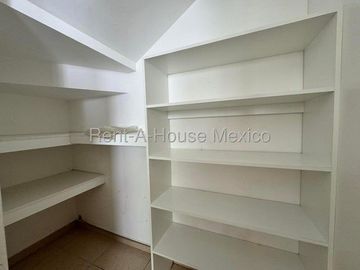 RENTA. Casa con amenidades y 3 recámaras - El Mirador