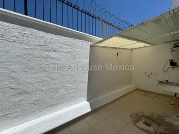 RENTA. Casa con amenidades y 3 recámaras - El Mirador