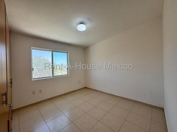 RENTA. Casa con amenidades y 3 recámaras - El Mirador