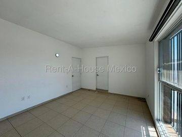 RENTA. Casa con amenidades y 3 recámaras - El Mirador