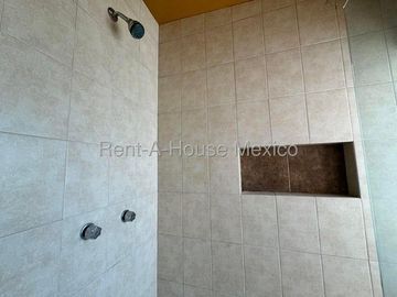 RENTA. Casa con amenidades y 3 recámaras - El Mirador