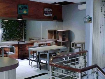 Di Sewakan Ruko Gandang 2 Lantai ( Connecting ) eks Kuliner Full Furnish di Duren Sawit Jakarta Timur