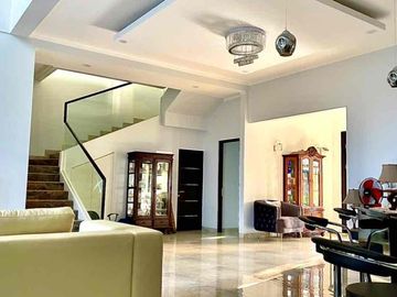 MODERN HOUSE!! Rumah Siap Huni Berlokasi Strategis di Pondok Cabe Udik