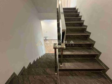 Dijual Rumah 2,5 Lantai Beverly Green Avenue, Batam Center