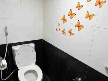Dijual & Disewakan Rumah 2 Lantai Semi Furnished di The Tropical Residence Jatiwaringin