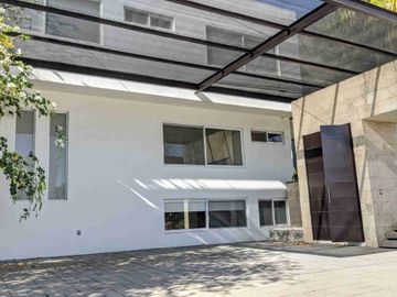 RENTA DE CASA EN JURICA PRIVADA REGENCY moderna