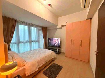 1BR Uptown Parksuites T2