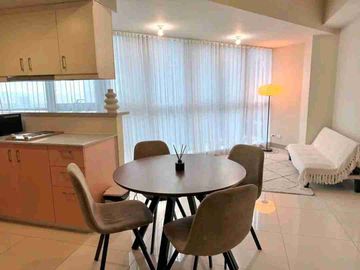 1BR Uptown Parksuites T2