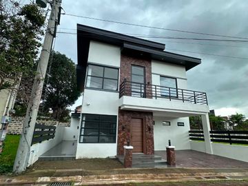 UPSCALE 4-BEDROOM HOME FOR SALE | Solen Residences, Greenfield, Santa Rosa, Laguna
