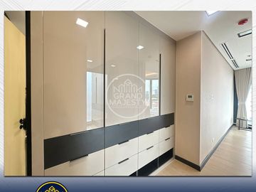 Exclusive 4-Bedroom Condominium for Sale at The Silhouette, San Juan City
