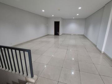 FOR RENT – Ruko Gandeng Altira Business Park, Yos Sudarso – Sunter