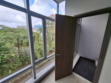 FOR RENT – Ruko Gandeng Altira Business Park, Yos Sudarso – Sunter