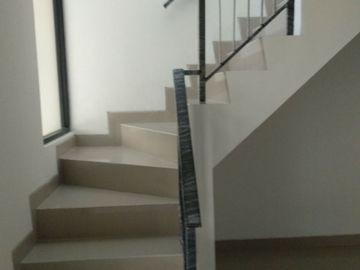 Rumah 2lt luas 4,5x10 45meter 2KT Cluster Dallas PIK2 Pantai Indah Kapuk