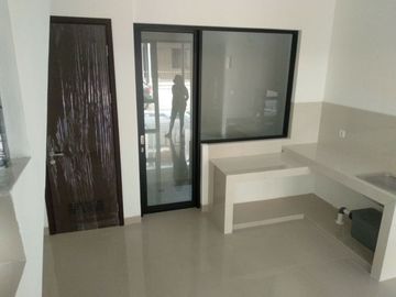 Rumah 2lt luas 4,5x10 45meter 2KT Cluster Dallas PIK2 Pantai Indah Kapuk