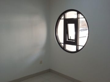 P Cty Disewakan Rumah 6X15 Kosongan Min, 2 Thn di Green Lake City