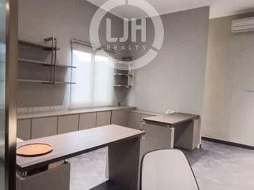 Disewakan Ruang Usaha di Kebayoran Baru Jakarta Selatan Furnished