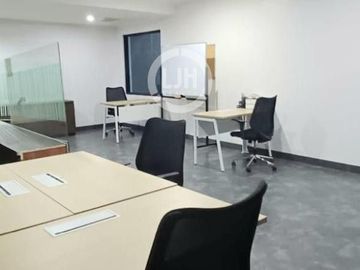 Disewakan Ruang Usaha di Kebayoran Baru Jakarta Selatan Furnished