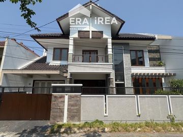 DISEWAKAN RUMAH CLUSTER DI PUSAT BISNIS SOLO BARU