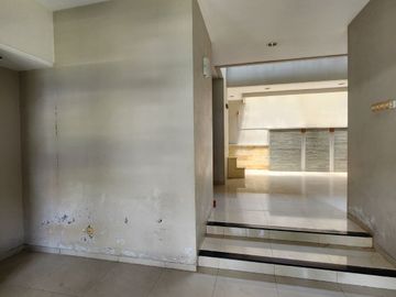 DISEWAKAN RUMAH CLUSTER DI PUSAT BISNIS SOLO BARU