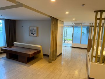 For Sale Executive 1 Bedroom Rent to Own Condo in Uptown Parksuites 2 BGC Taguig near Grand Hyatt