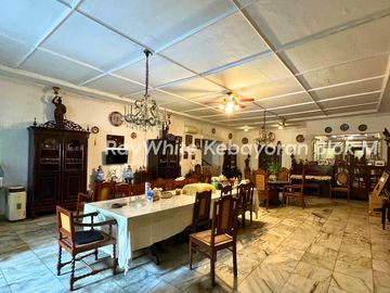 Rumah di Jual di jalan Kemang Selatan Raya