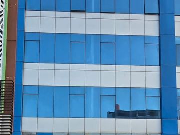 DIJUAL 2 UNIT RUKAN GANDENG — GADING KIRANA, JL BOULEVARD ARTHA GADING