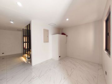 3 Storey RFO Townhouse for Sale in Mayamot Antipolo | 3BR 2-Car Garage -AJCE