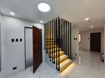 3 Storey RFO Townhouse for Sale in Mayamot Antipolo | 3BR 2-Car Garage -AJCE