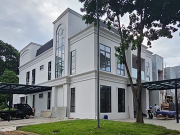 Dijual Rumah Hoek di Alam Sutera, Tangerang Selatan, Brand New, Amaryllis, Siap Huni , Private Pool, Amaerican Classic ,