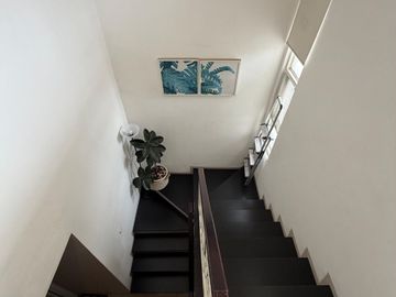 DIJUAL RUMAH DE MANSION ALAM SUTERA FULL FURNISHED 3 LANTAI