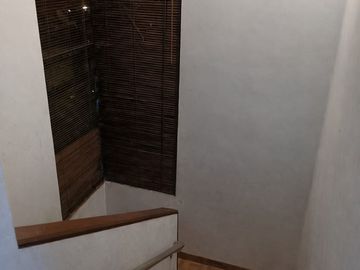 Dijual Rumah Hook Semi Furnish Purimas REV.A765