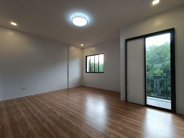 Preselling Townhouse for Sale in Town & Country Executive Village Antipolo -AJCE