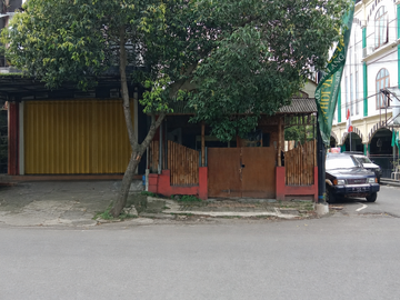 Rumah Strategis di Pusat Kota Malang. Dekat Alun-Alun Kota, Kayutangan Heritage, Pasar Besar, Stasiun Malang Kota Baru, Ijen Boulevard. MLG00078