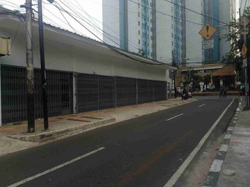Disewakan Ruko Kondisi Baru Gandeng Posisi Hook, Kampung Melayu, Jatinegara, Jakarta Timur
