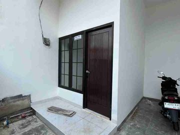 Di Jual Rumah 2 Lantai, Lokasi Strategis, Bebas Banjir, di Harapan Indah, Bekasi