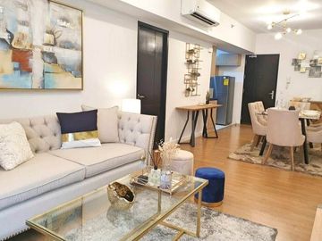 Furnished 1 Bedroom with Balcony Two Maridien Condo For Rent Bgc Taguig
